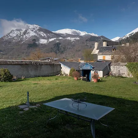 Maison Spacieuse Pour 11 Pers. Avec Terrasses Et Jardin A - Fr-1-296-335 * Vielle-Aure